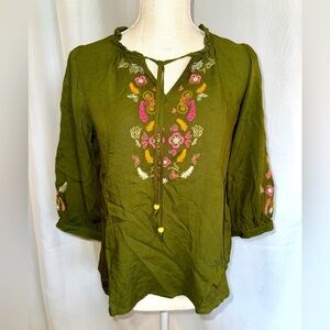 Fig & Flower Anthropologie font tie Embroidered 3/4 Sleeve Top Size PL NWT